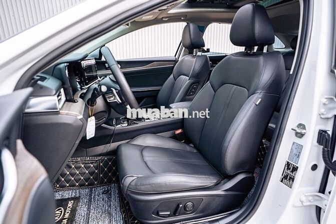 Kia K5 premium sản xuất 2023 siêu mới