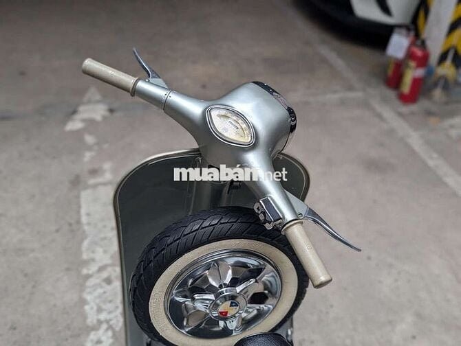 Vespa Sprint cổ 150 nguyên bản đẹp sưu tầm