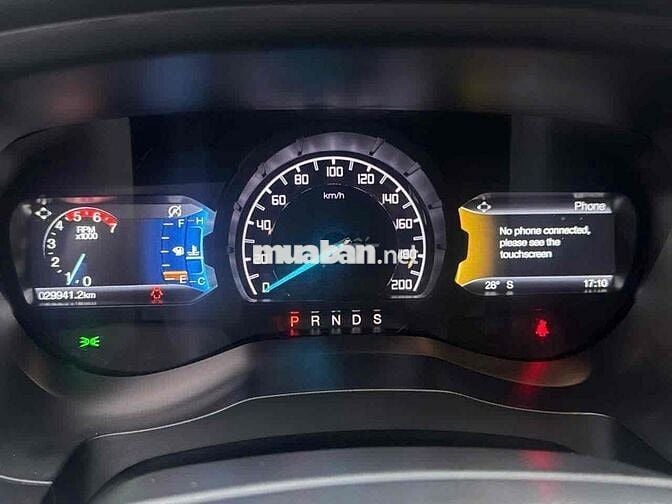 Ford Everest Titanium 4x2 2022 - 22.000km