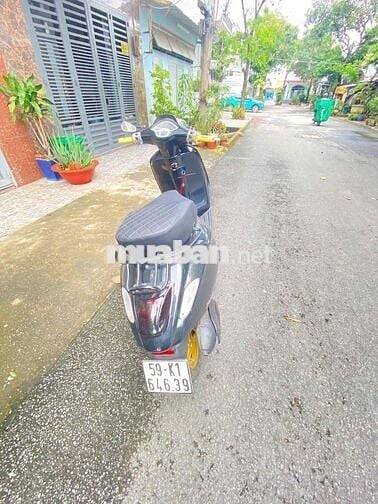 Chính chủ cần bán xe Vespa - tại Quận 12
