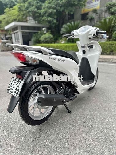 Honda Vision 2022 !! tiêu chuẩn trắng chạy lướt /