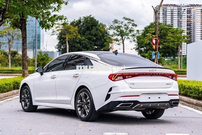 Kia K5 premium sản xuất 2023 siêu mới