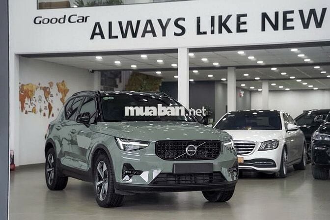 Volvo XC40 2024 - 1400 km Bank 90%