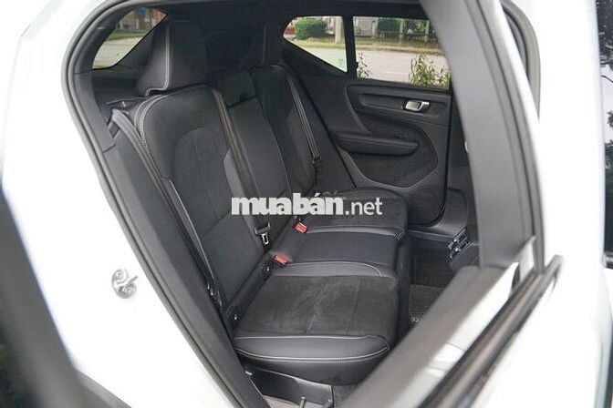 Volvo XC40 B6 2023 siêu lướt 17.000km_Bank 90%