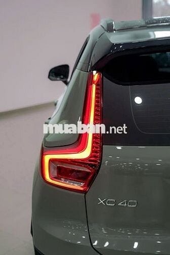 Volvo XC40 2024 - 1400 km Bank 90%