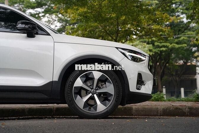 Volvo XC40 B6 2023 siêu lướt 17.000km_Bank 90%