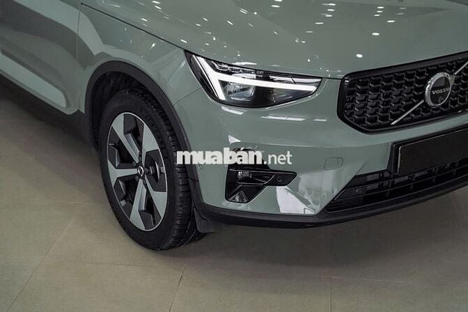 Volvo XC40 2024 - 1400 km Bank 90%