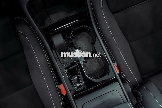 Volvo XC40 2024 - 1400 km Bank 90%