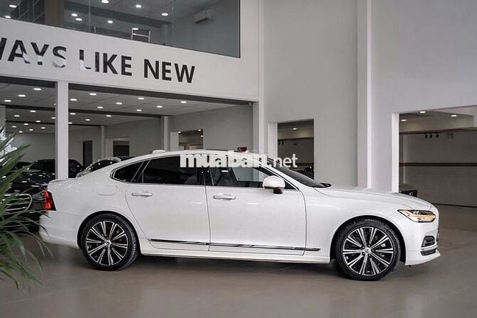 Volvo S90 T6 AWD 2020 mới lướt 37.000km