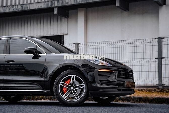 Porsche Macan 2021 màu đen ghế đỏ cực đẹp