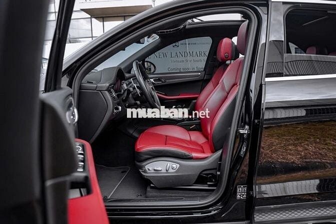 Porsche Macan 2021 màu đen ghế đỏ cực đẹp
