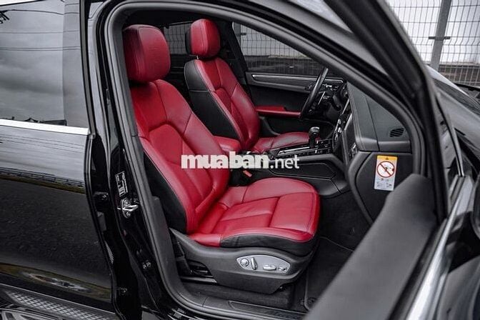 Porsche Macan 2021 màu đen ghế đỏ cực đẹp