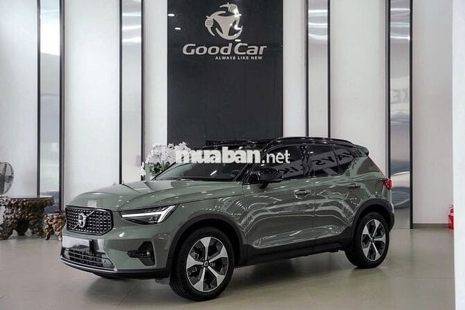 Volvo XC40 2024 - 1400 km Bank 90%