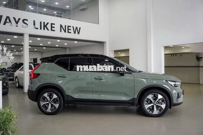 Volvo XC40 2024 - 1400 km Bank 90%