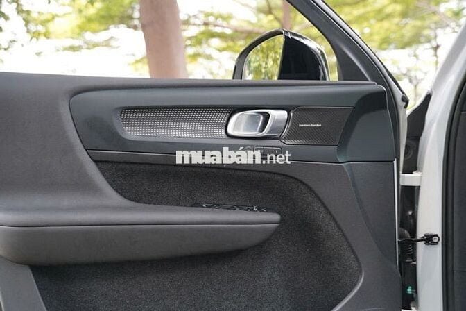 Volvo XC40 B6 2023 siêu lướt 17.000km_Bank 90%