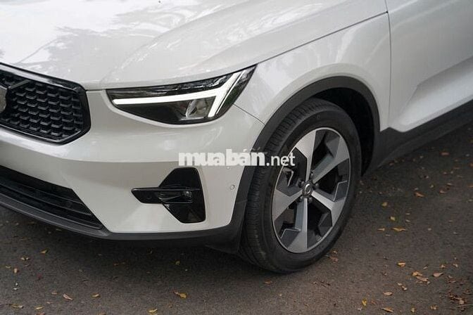 Volvo XC40 B6 2023 siêu lướt 17.000km_Bank 90%