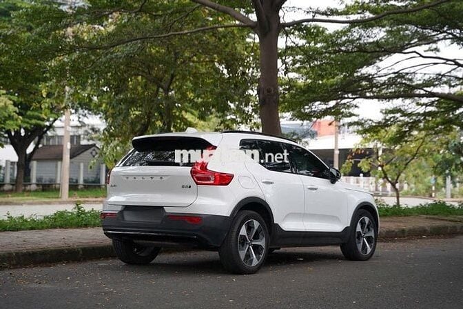 Volvo XC40 B6 2023 siêu lướt 17.000km_Bank 90%