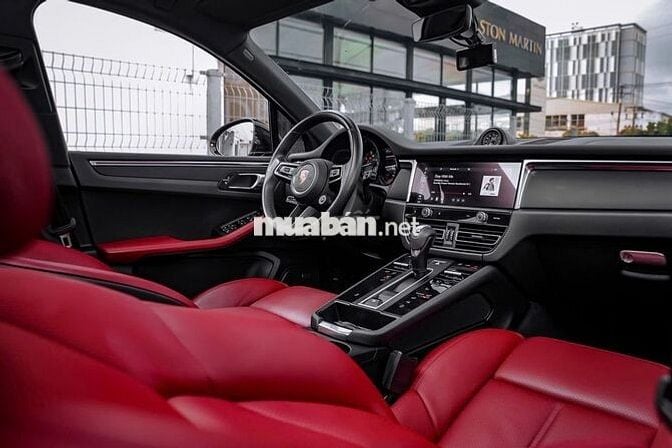 Porsche Macan 2021 màu đen ghế đỏ cực đẹp