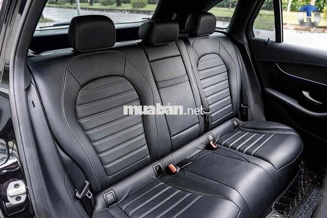 GLC300 sx 2022 V1 có đá cốp