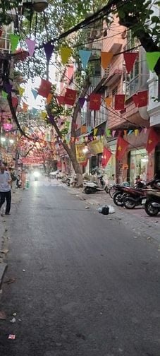 BÁN NHÀ  KINH DOANH SIÊU ĐỈNH  GIÁ NHỈNH 8 TỶ