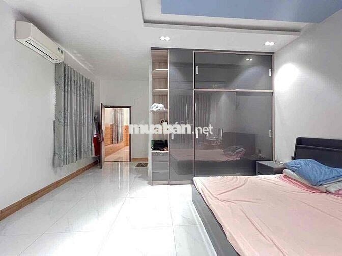 Bán / cho thuê nhà Mặt tiền biệt thự mặt 825 TT Đức Hoà