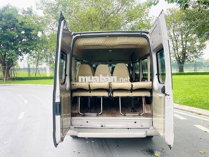 Ford Transit 2018 Luxury - 150000 km