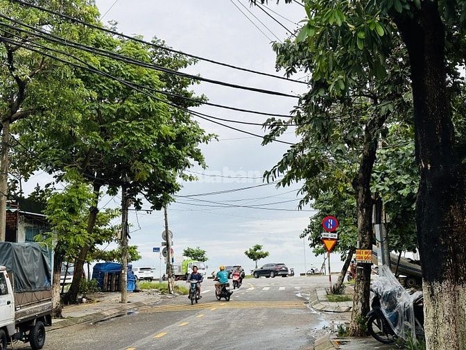 Đất Hẻm Ô tô 70m2 4.8x14.5 Nguyễn Phan Vinh, Sơn Trà Ngay Biển 5.x Tỷ