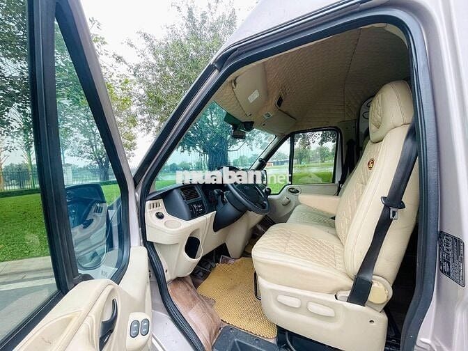 Ford Transit 2018 Luxury - 150000 km