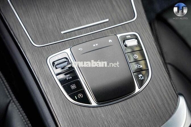 GLC300 sx 2022 V1 có đá cốp