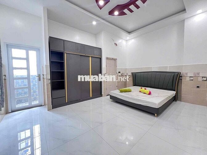 Bán / cho thuê nhà Mặt tiền biệt thự mặt 825 TT Đức Hoà