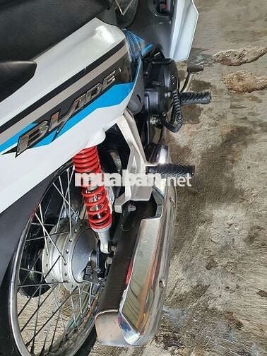 Wave Blade 2019 trắng đen