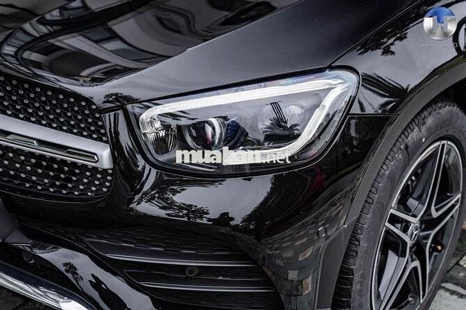 GLC300 sx 2022 V1 có đá cốp