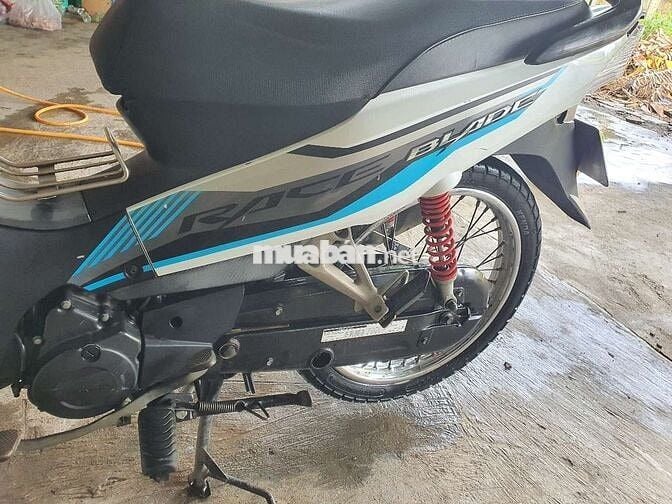 Wave Blade 2019 trắng đen