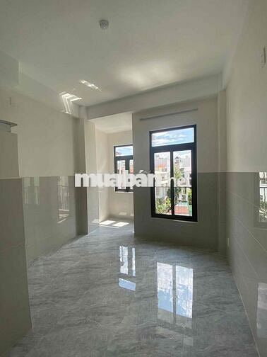 Phòng 25m2 3tr9 có sân phơi, gác lửng Bùi Đình Tuý