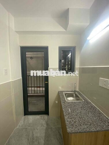 Phòng 25m2 3tr9 có sân phơi, gác lửng Bùi Đình Tuý