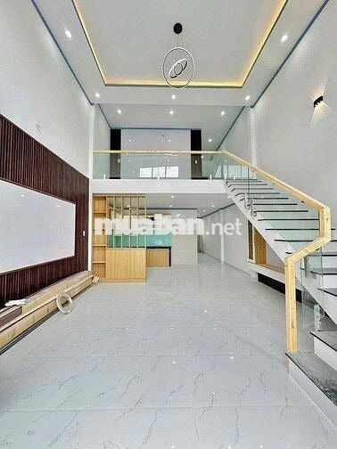 Chủ ngộp cần bán nhà gác lững ngay Cầu Tân Triều,