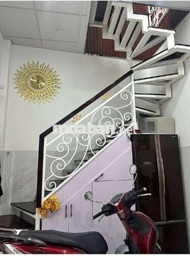 BÁN NHÀ 2 TẦNG NGUYỄN VĂN QUÁ - 5.3M×15M - GẦN MẶT TIỀN - GIÁ CHỈ 5 TỶ