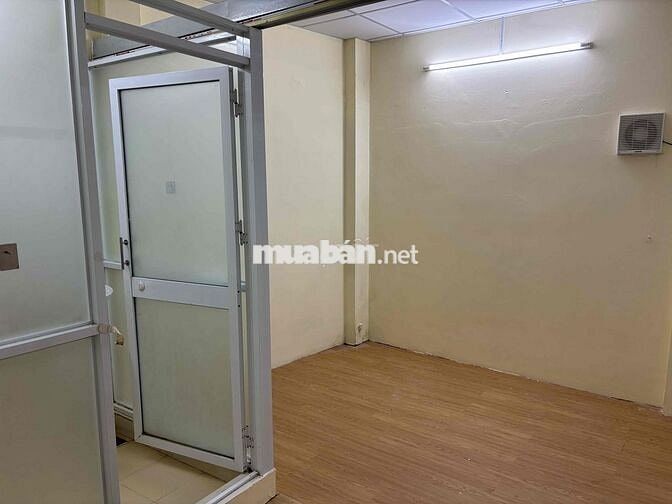 Cho thuê nhà nguyên căn hẻm 220 Hoàng Hoa Thám