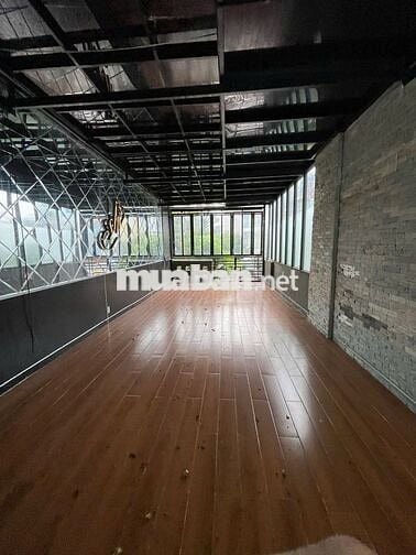 MT NGUYỄN CƯ TRINH Q1 - TRỐNG SUỐT - 3 TẦNG, VỈA HÈ RỘNG TRUNG TÂM Q1