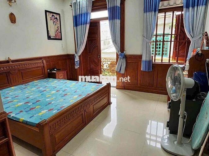 Bán Gấp Nhà 3 Tầng, 80m2, 4 phòng ngủ, đường Tô Ký, đường 12m thông