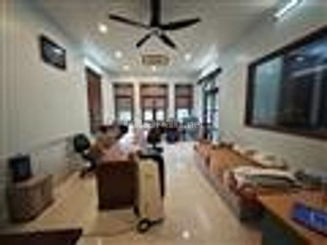 BÁN BT 200M VỊ TRÍ CỰC ĐẸP Ở YÊN TĨNH VINHOME IMPERIA GIÁ CỰC TỐT