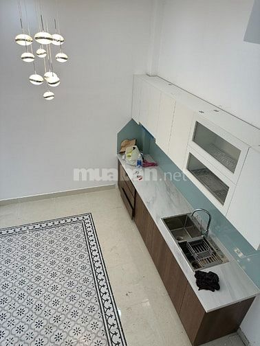 Nhà 4 Tầng xây mới-khu đồng bộ hẻm xe hơi Hoàng Hoa Thám