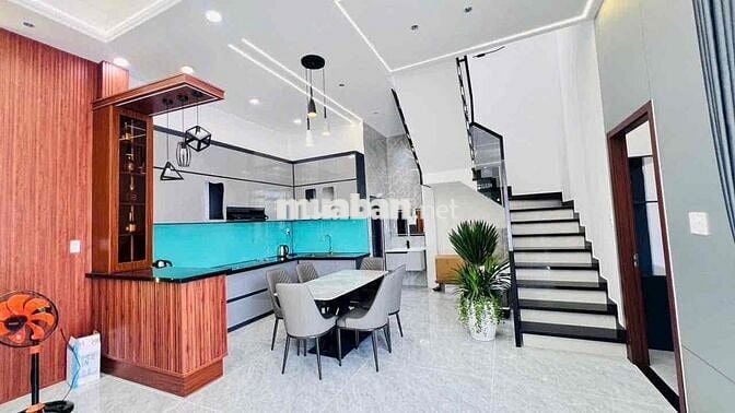 10 x 14m-Bán Gấp Biệt Thự Góc 2 MT Đẹp Lung Linh Ngay Chợ Thới Tứ