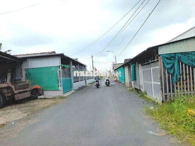 Hàng Vip, 310m2 đất thổ đường nhựa 9m chỉ 1.6 tỷ