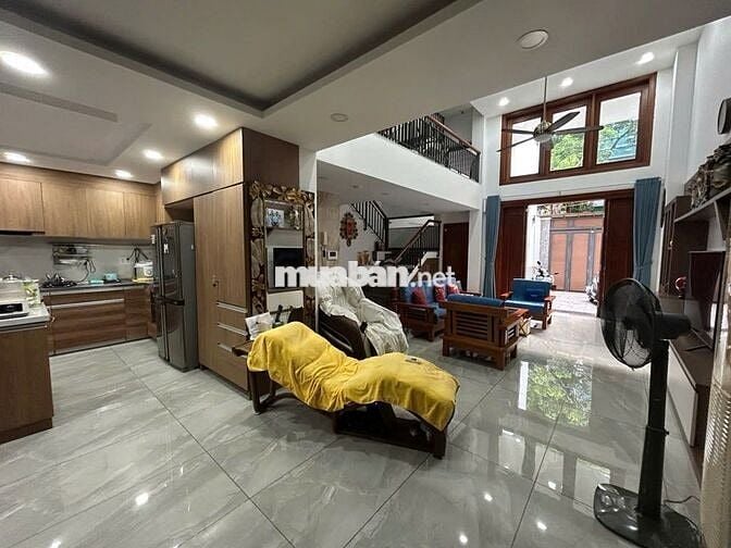 🏡 Cho Thuê Nhà Đường C18_(K300)_8x20m, 3 Lầu Nội Thất, Thang Máy