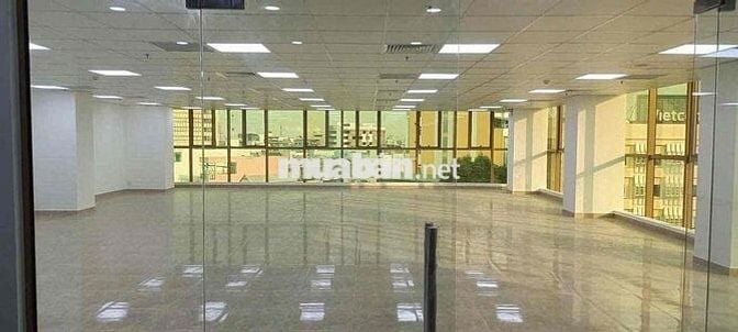 Cho thuê từng tầng của toàn nhà SHB Đại Lộ Hoà Bình gần bến Ninh Kiều