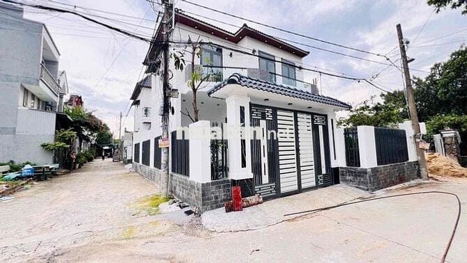 10 x 14m-Bán Gấp Biệt Thự Góc 2 MT Đẹp Lung Linh Ngay Chợ Thới Tứ