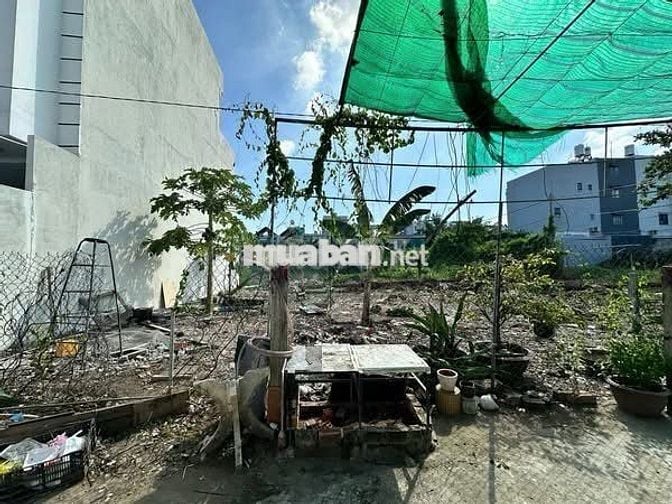 Đất hiếm cách Q7 100m, hẻm ô tô 1806 Huỳnh Tấn Phát, 61m2 chỉ 4.x tỷ