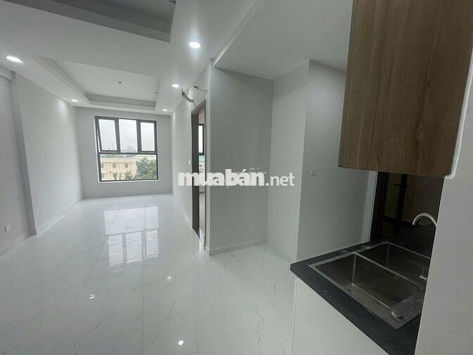 Chính chủ - Bán căn tầng tiện ích gần Hồ Bơi ( Mới 100% )