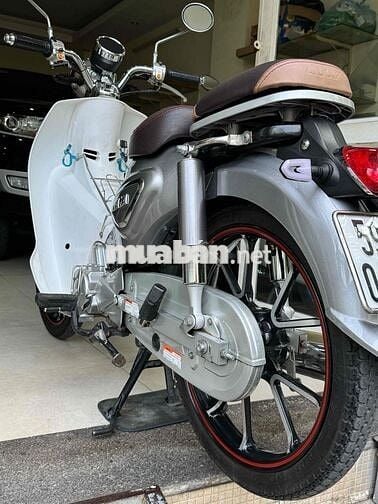 Bán xe Cub 50cc /Cuối 2022,mới 99% .Bstp 1 chủ.